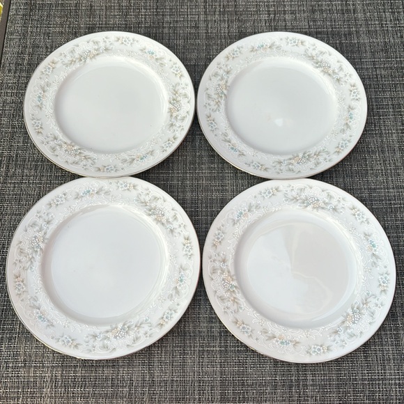 Noritake Patience Ireland Bread and Butter Plates - Set of 4 - Picture 5 of 6